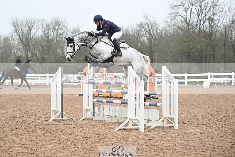 241102A-124305-04622 - SAT Cls 15 Foxhunter and 1.20m Open