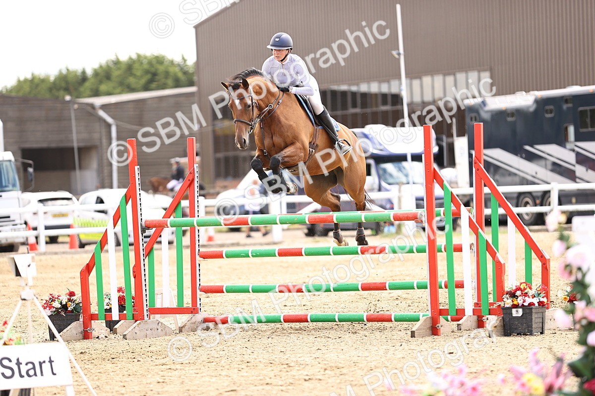 SBM_003490 - Class 22 - Senior Foxhunter 1.20m