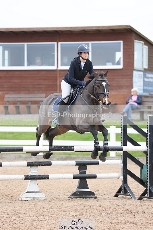 241101A-104419-01160 - FRI Cls 4 Snr 1.05m