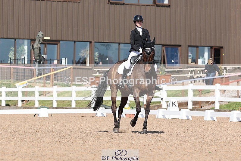 250404-150626-07028 - 122-Marie-Ayesha.Barilits-Gupta-Waverley.Furst.Dance