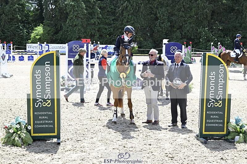 250525A-131655-17608 - Presentations Section B CCI 3 Star Long