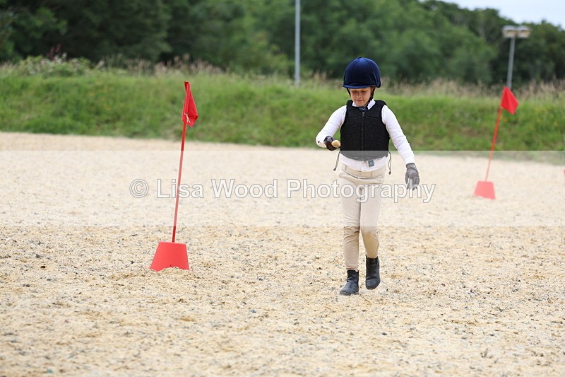 3E7A0077 - Egg and Spoon