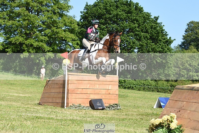 230527-163532-12584 - 107-KOLESTON_PERFECT-Torie_Sleep-XC