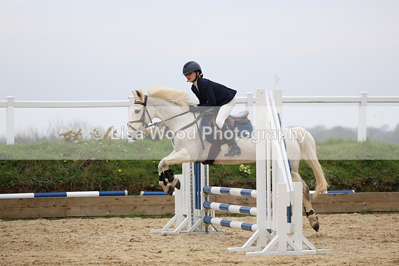 3E7A7927 - Class 10: Junior 60cm