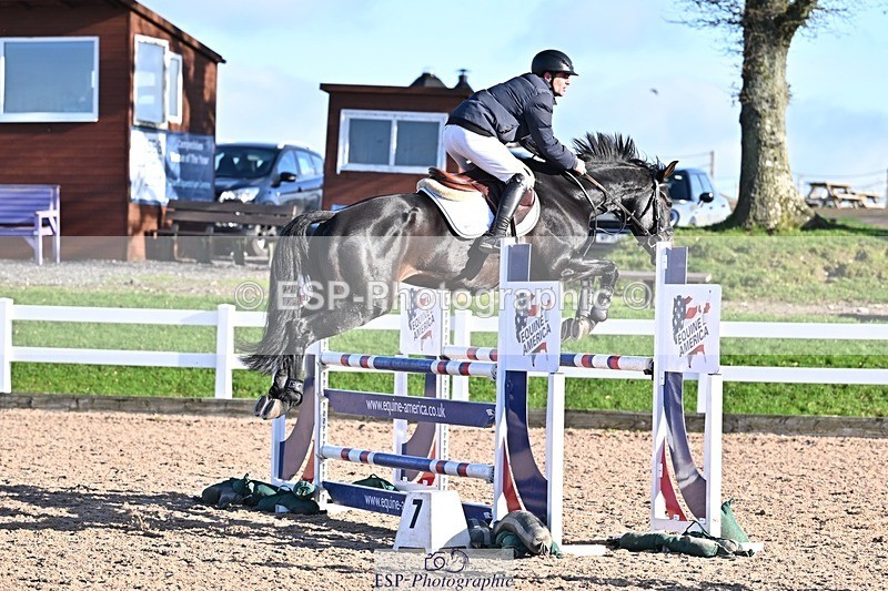 251119-124643-00387 - Cls 4 Newcomers and 1.10m Open