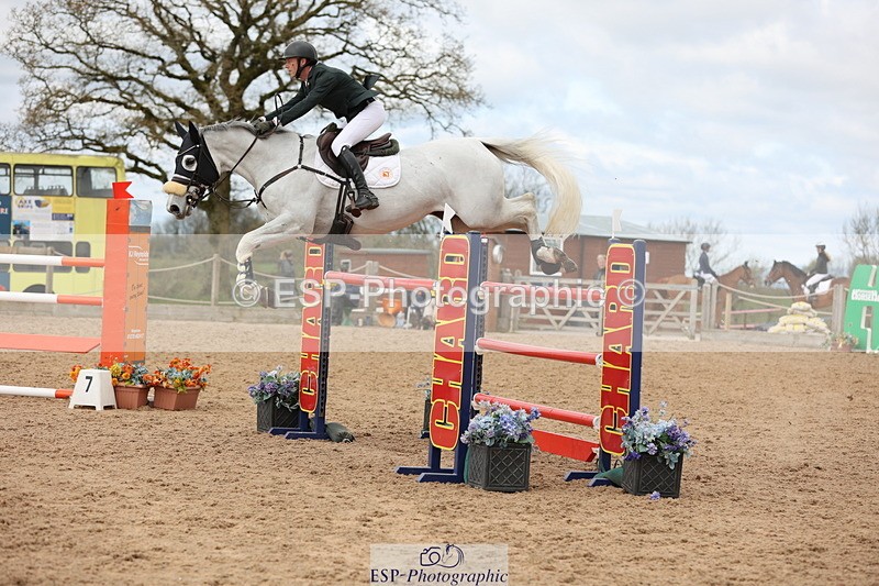 240419A-125300-07501 - Cls 6, 2 Star Medium Tour 1.35m