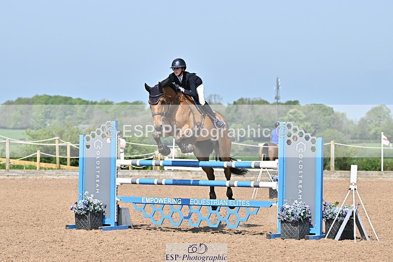 240509A-103657-00927 - Cls 8 Foxhunter