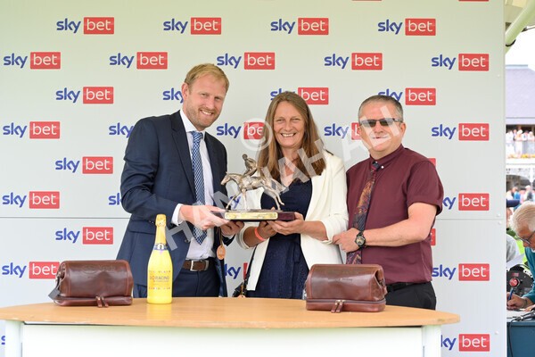 yr24072021r2-36 - Race 2 2.40pm Sky Bet Dash