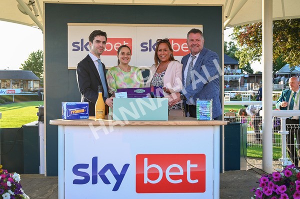260724-Race 6-Duran-8031 - Race 6 8.20pm Sky Bet Go-Racing-In-Yorkshire Summer Festival Handicap