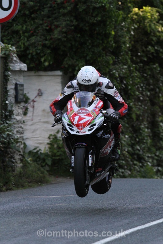 Dan Kneen Kawasaki / Cookstown B.E.Racing - Friday Practice - Solos