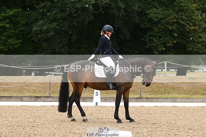 250720A-121625-10211 - 098-Becky.Littleton-Optical.Illusion