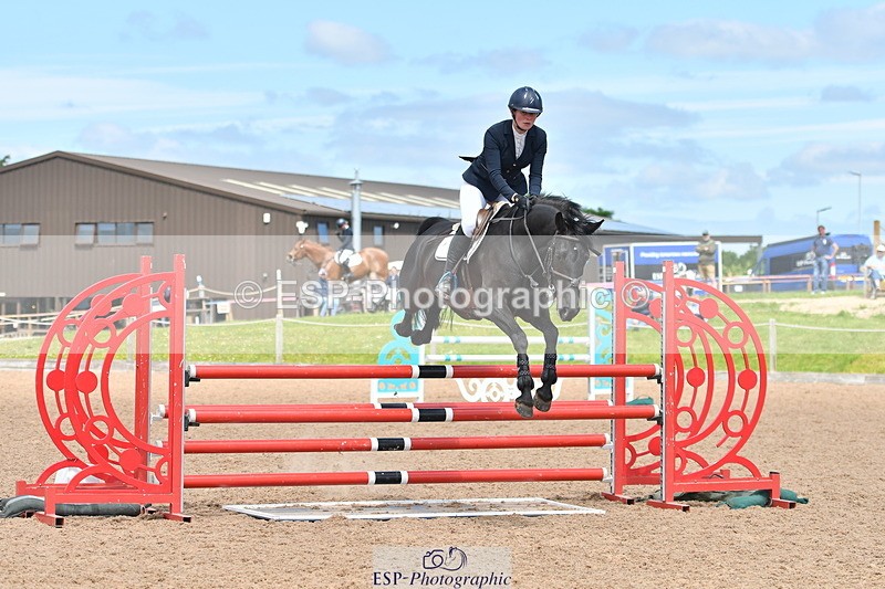 240609A-114649-04743 - Cls 17 Snr 1.05m Open