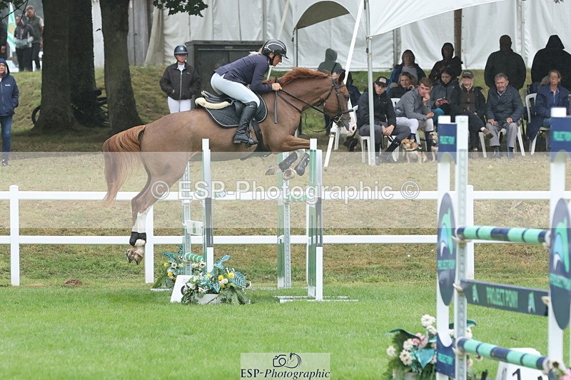 250830A-131108-06587 - Cls 16 Snr Newcomers and 1.10m Open