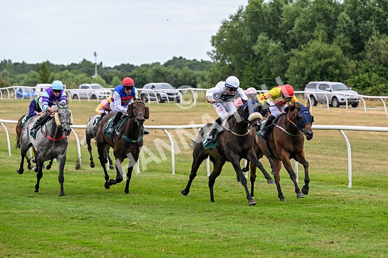 220726-Race 3-Wise Crack-9575 - Race 3 15.10pm Sky Bet For The Fans Handicap