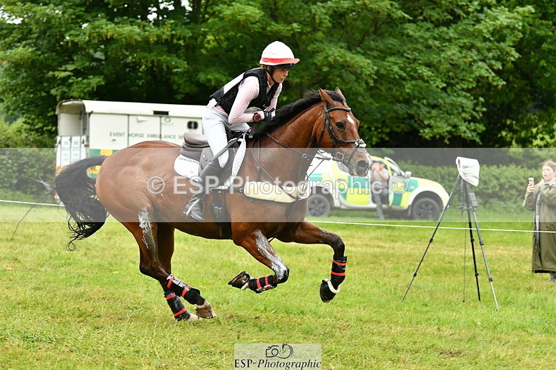 250524A-094839-08600 - A-009-Clementine.Crosthwaite.Eyre-LYJADOR