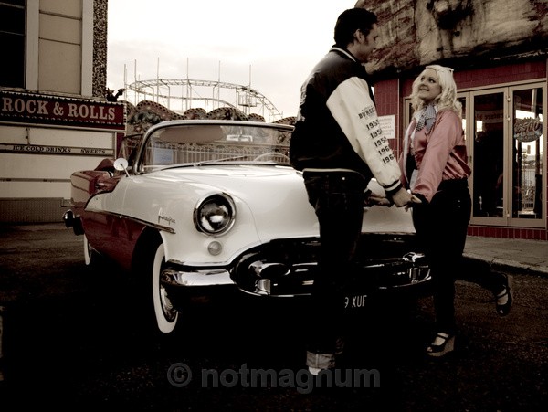 ROCK& ROLLS - AUTOMOBILES
