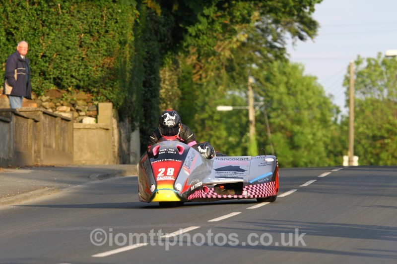 TT148595 - Tuesday Practice - Sidecars