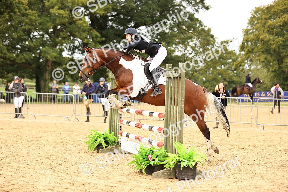 SBM_58870 - J42 - Grand Tour Horse & Pony 1.00m Championship