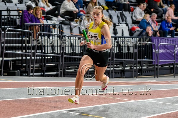 CombiMast25-914478 - Track Female Set One