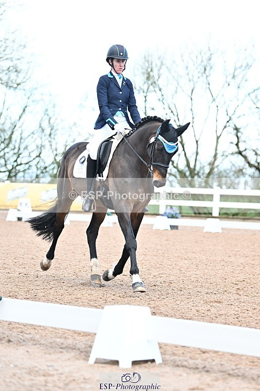 240218A-105553-05744 - 232-Alys.Matravers-VORVASHILL.VERTIGO