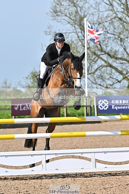 240509A-091326-00483 - Cls 8 Foxhunter