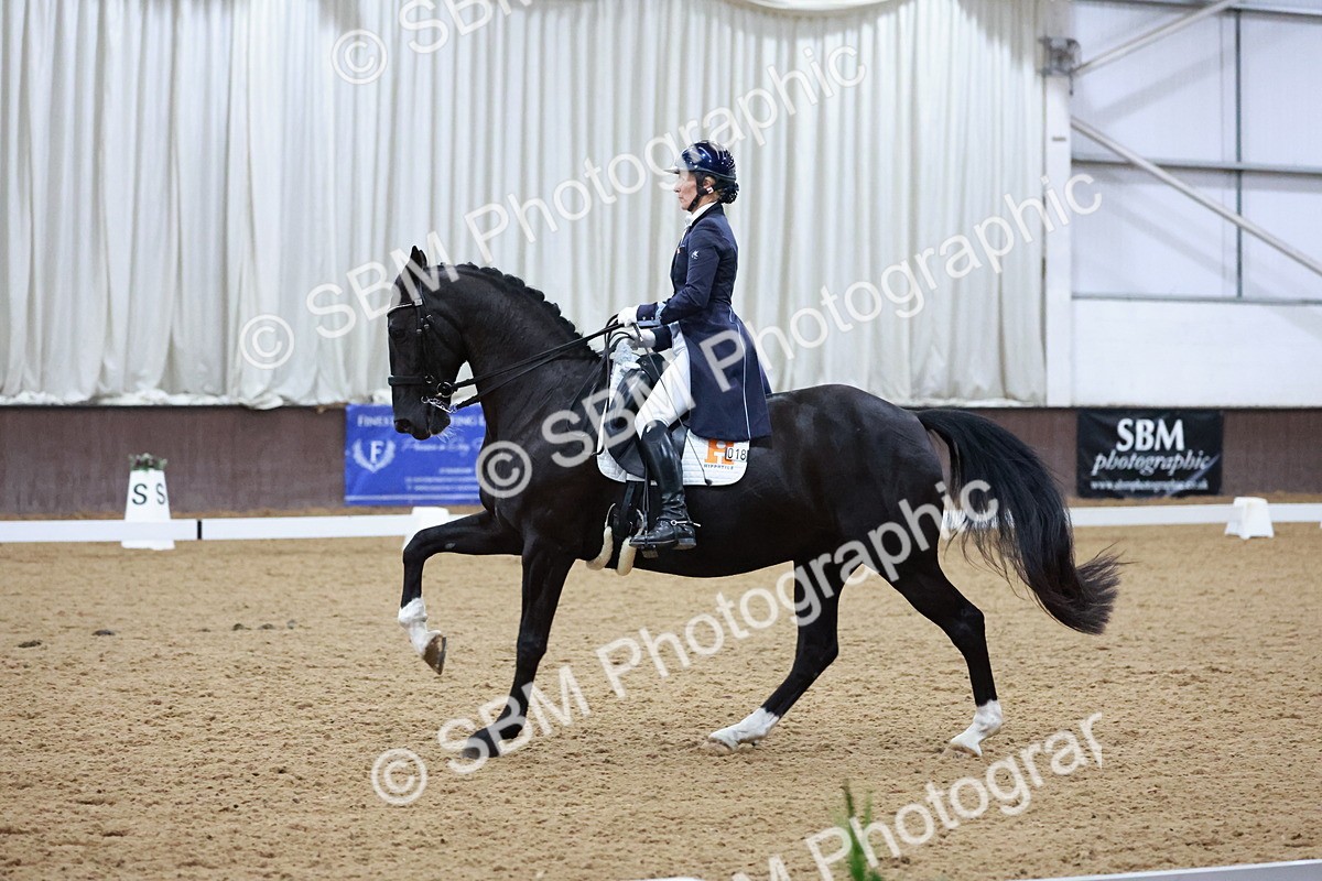 SBM_021833 - Class 14 - FEI Grand Prix - 18.52-19.37