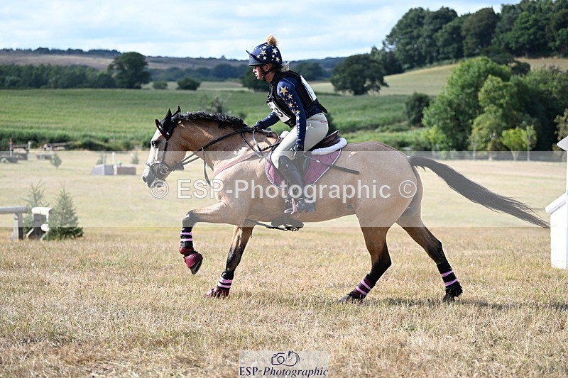 250803A-170639-18349 - S-853-Anna.Hoskins-RIVER.SHANNON.BOY