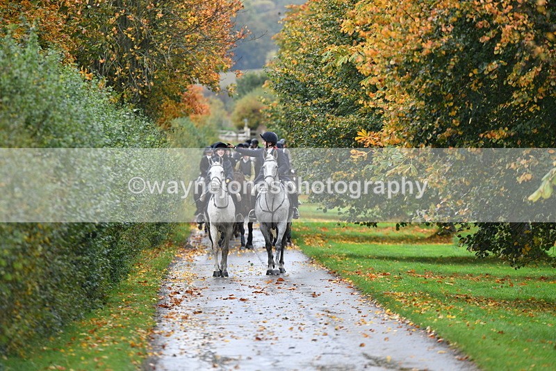 WJ5_6156 - B&B walk back for Hunt Tea !