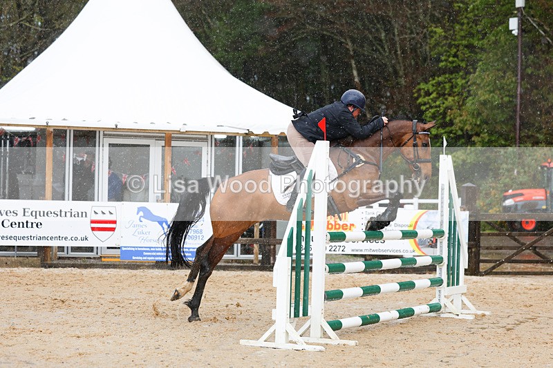 3E7A1575 - Class 6: Senior 1.05m
