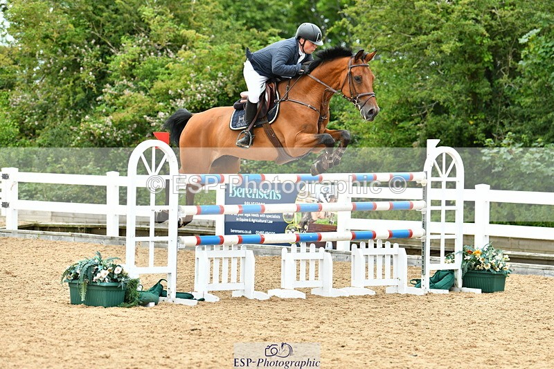 230721A-141435-06809 - Cls 22, 1 Star Gold 1.30m