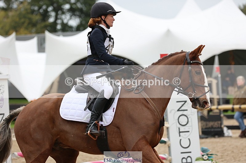 251026A-141244-26262 - F-435-Megan.Clarke