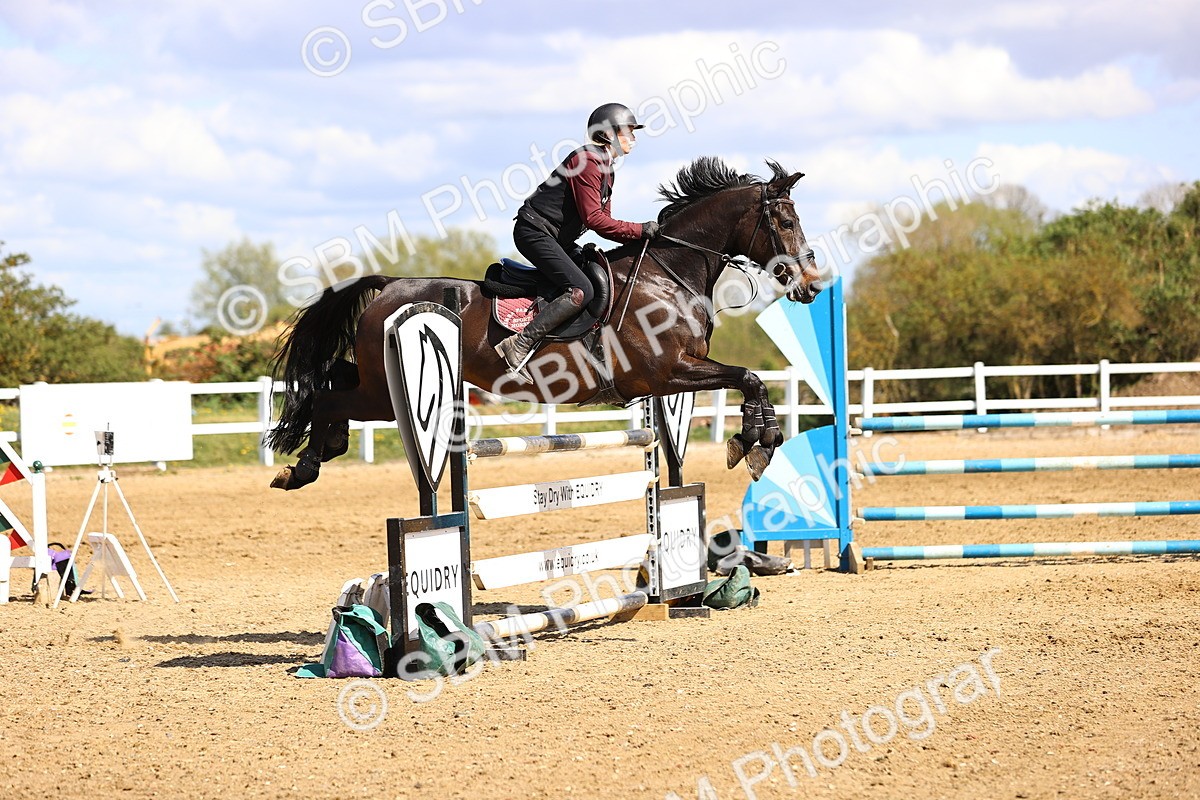 SBM_004367 - Class 17 - Senior Newcomers - 1.10m