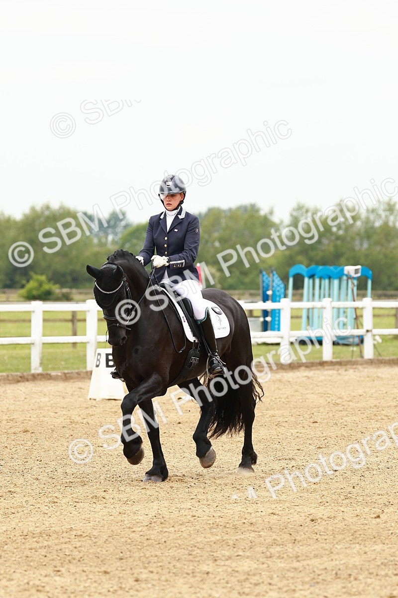 SBM_000983 - Class 6 - Novice 4