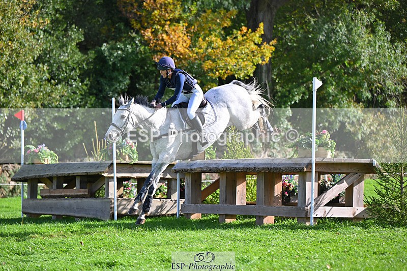 241025-123300-08253 - 143-Courtney.Romcke-KILBALLYBOY.SURPRISE