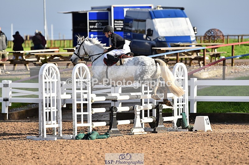 231029A-104918-02814 - Pony Discovery & 90cm Open