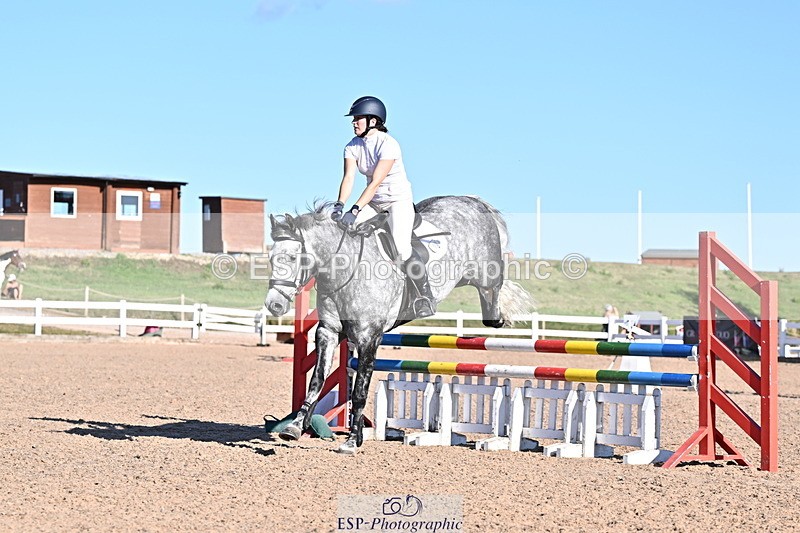 250708A-182843-00539 - 90cm Classes