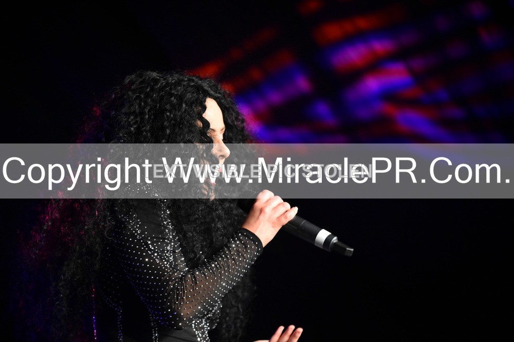 SH4_6394 - The Cher Experience