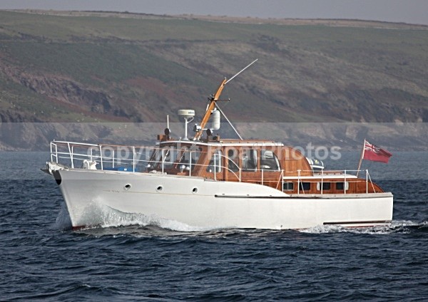 090919 BOULEDOGUE IMG_7580 - Motor Yachts