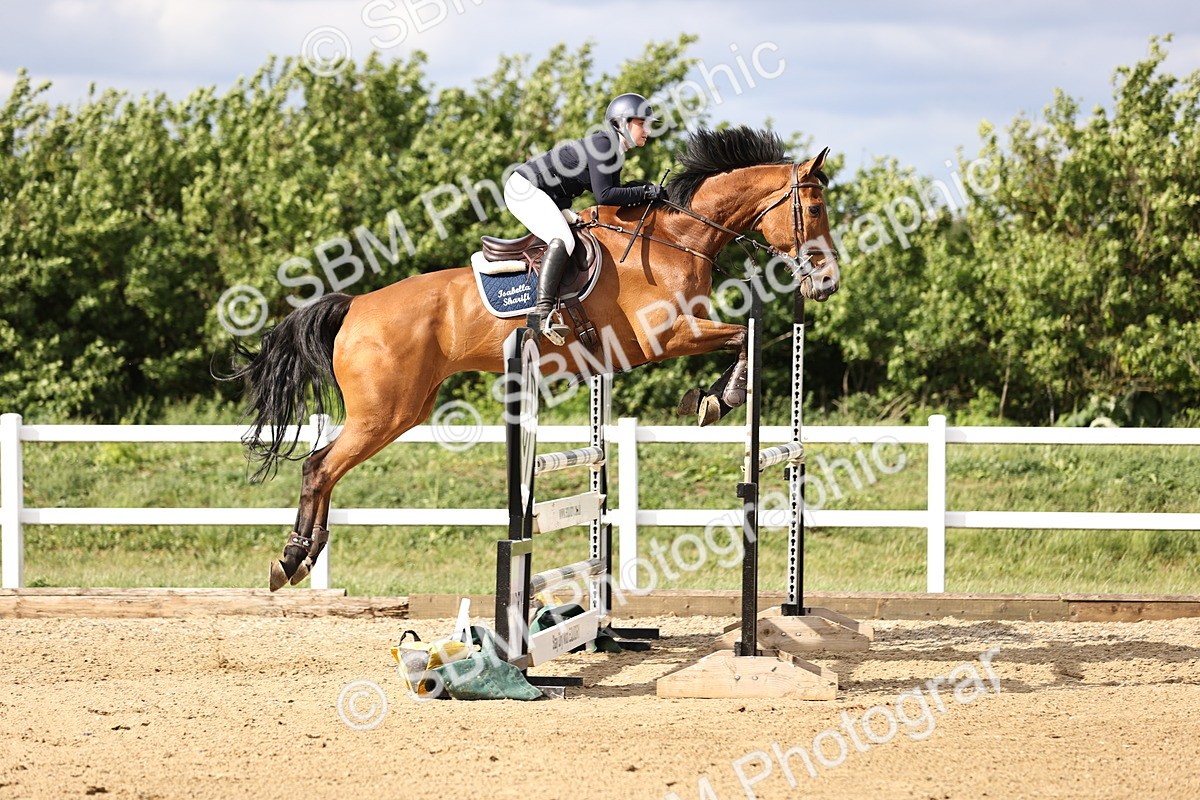 SBM_003851 - Class 13 - Senior Foxhunter - 1.20m