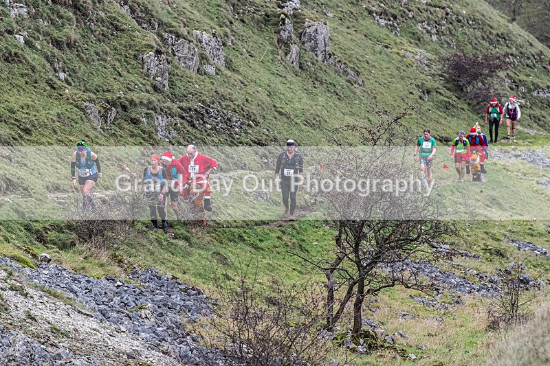 Litton-786 - Litton Christmas Cracker Fell Race (Limestone Series) Sunday 14th December 2025