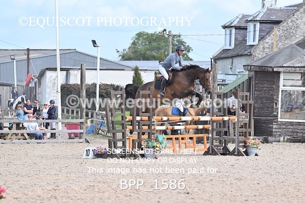 BPP_1586 - CLASS 8 Senior Newcomers/ 1.10m Open