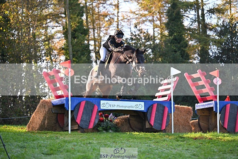 241026-112039-11925 - 377-Bethany.Hull-CARRICK.DIAMOND.OLIVER