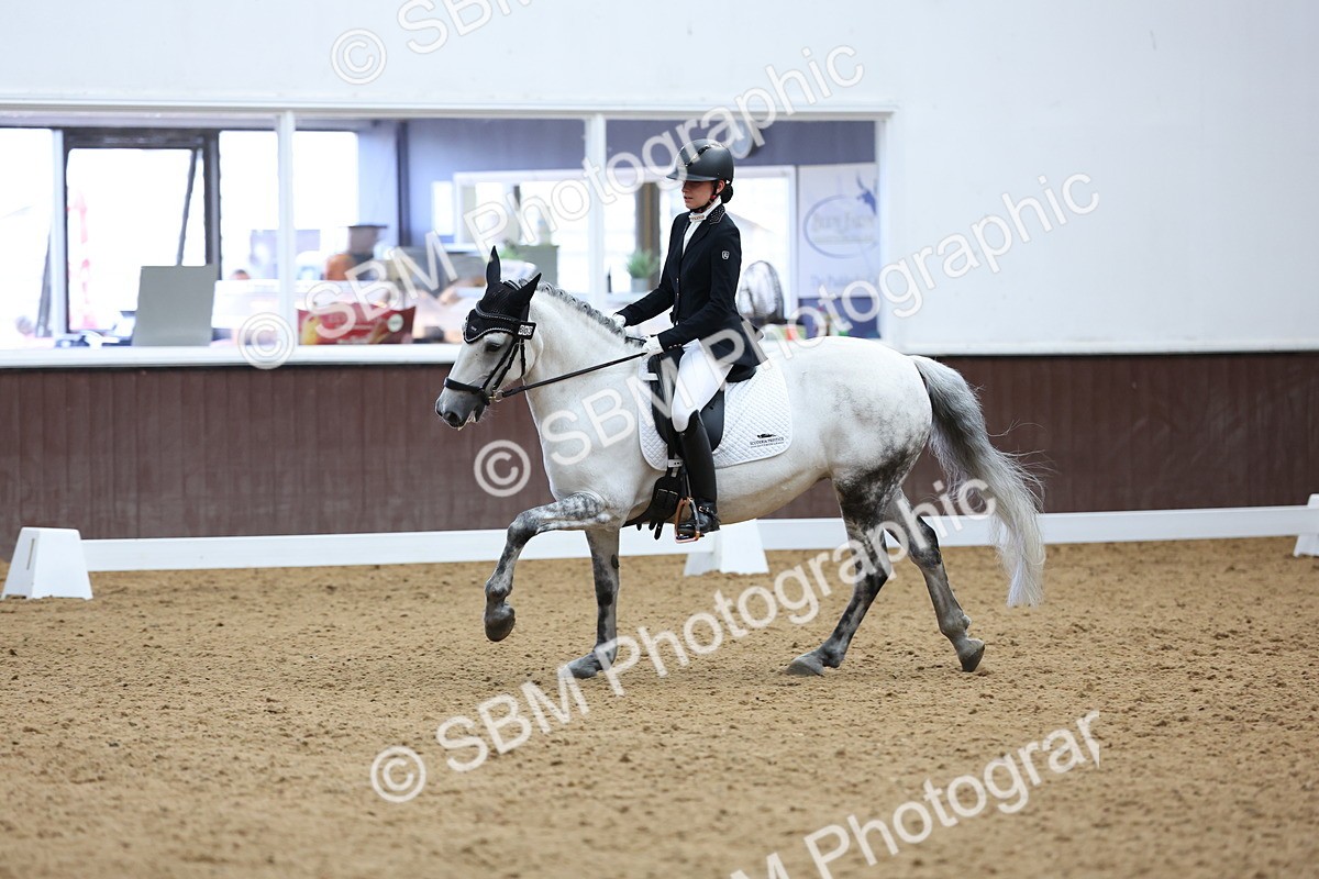 SBM_016511 - Class 16 - Novice FSM - 11.50-12.38