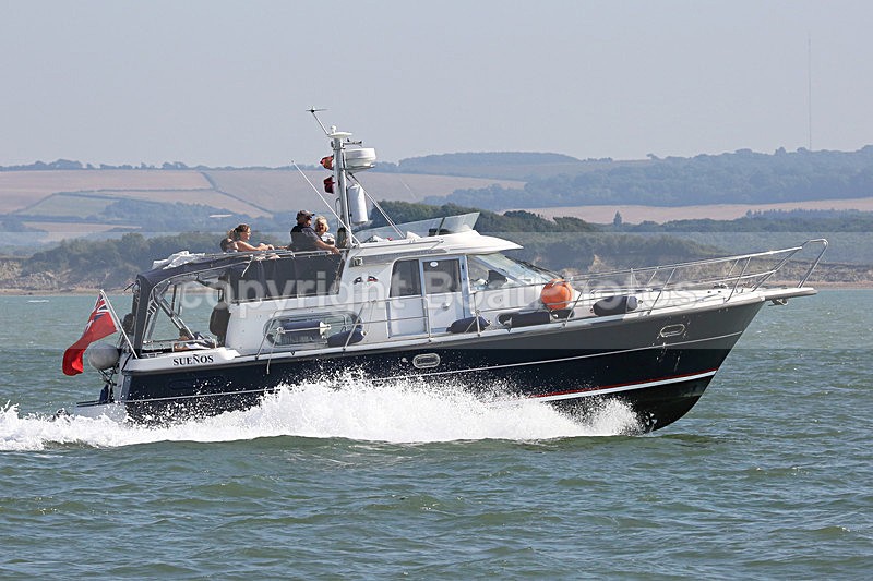 160817 SUENOS - COMMANDER Y92A4388 - Flybridge Cruisers