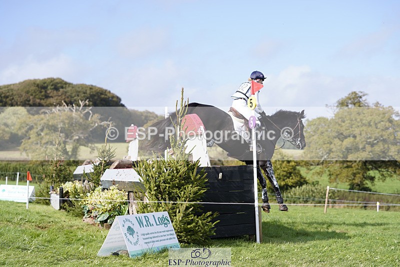 241025-125910-08027 - 132-Mollie.Summerland-MOJO