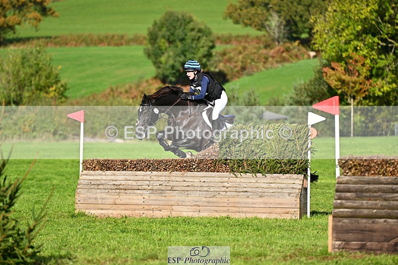 251025A-123350-19142 - F-424-Anastasia.Eaton