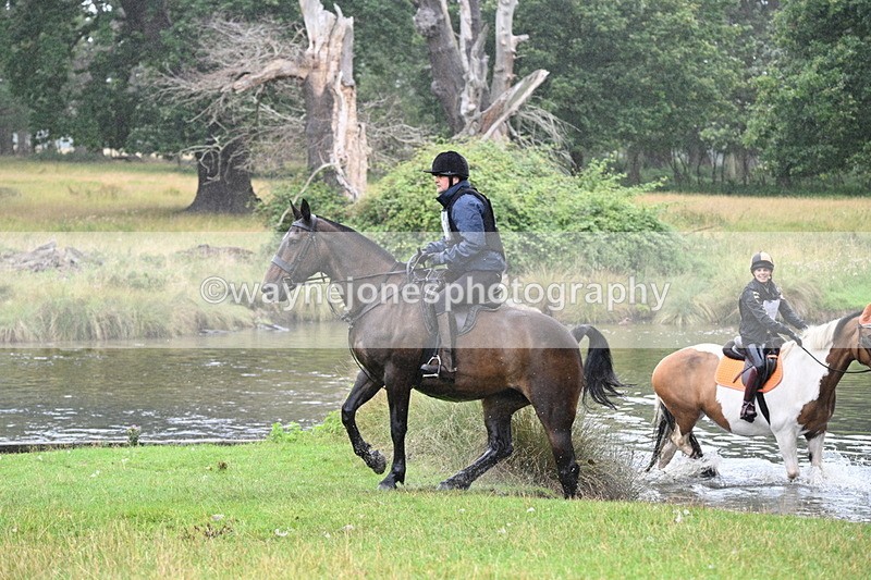 WJ7_8111 - Time at Water 11:06 to 11:21