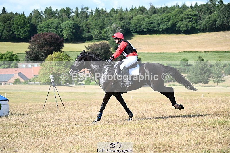 250803A-162626-16979 - Q-756-Sarah.Whitehead-SHAKE.HIM.UP