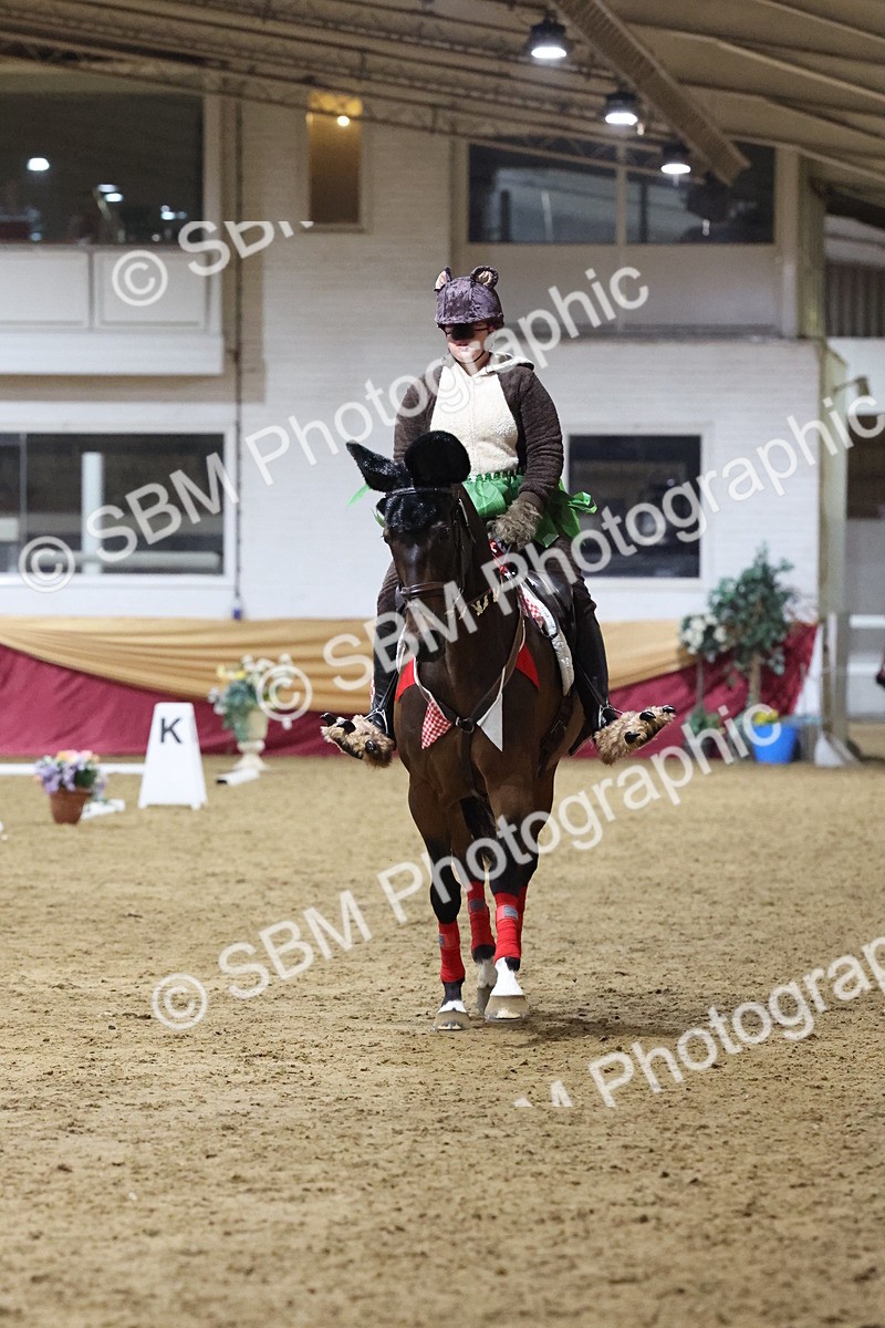 SBM_10200 - Class 52 Strictly Fancy Dress-Age