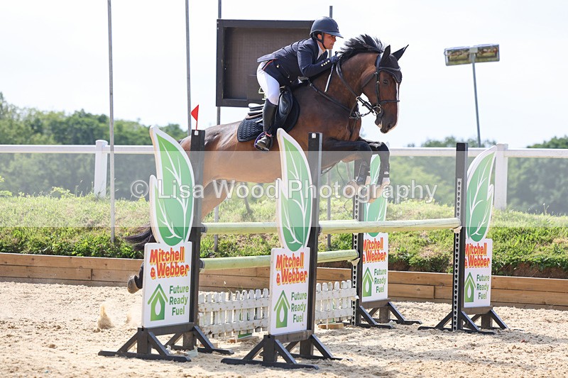 3E7A1223 - Class 14: Senior 1.15m Open